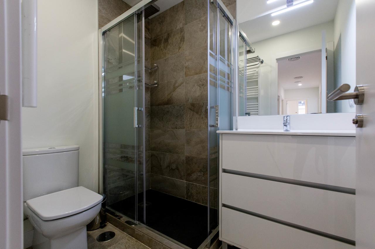 Bookinmadrid Com - Cascorro Sq 18 Pax 아파트 외부 사진