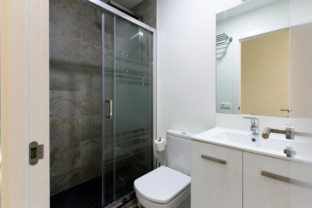 Bookinmadrid Com - Cascorro Sq 18 Pax 아파트 외부 사진